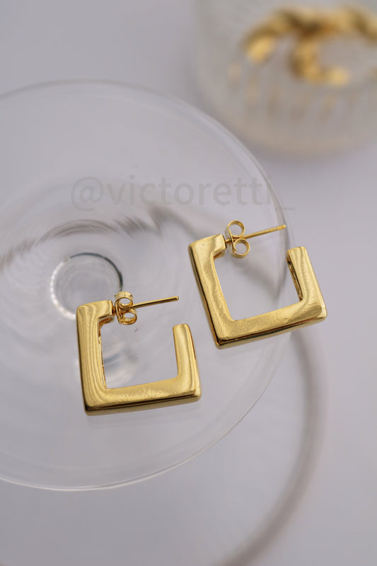 Classic Square Earring 18k Gold Plate