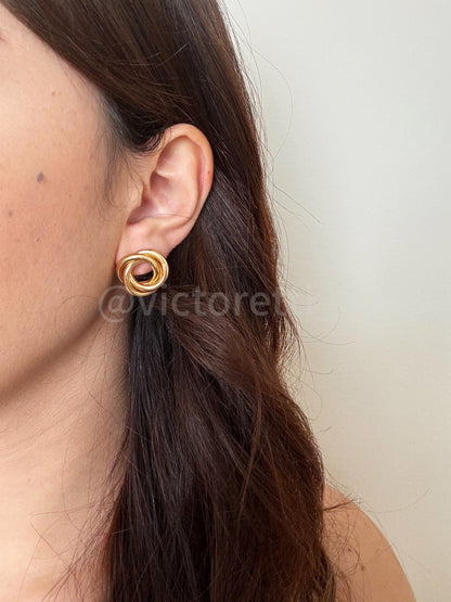 Timeless Twirls Earrings 18k Gold Plate
